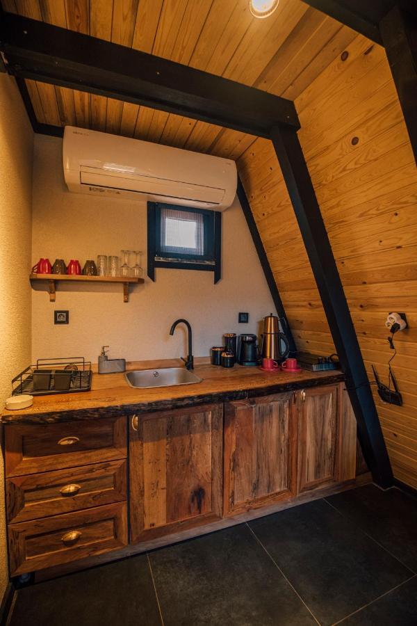 Karmatte Bungalow Kartepe Bagian luar foto