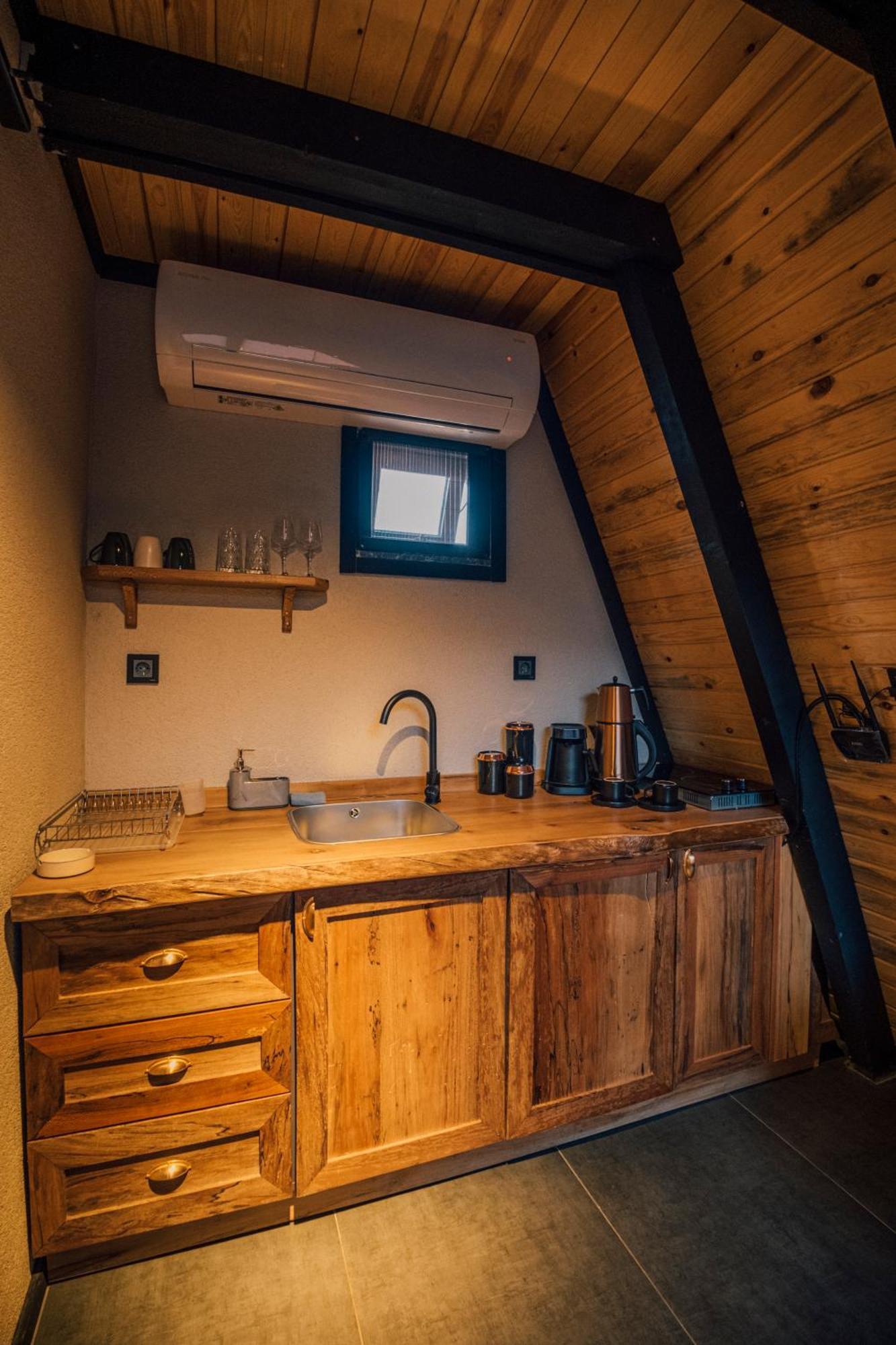 Karmatte Bungalow Kartepe Bagian luar foto